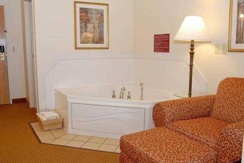Best Western Wapakoneta Inn Zewnętrze zdjęcie